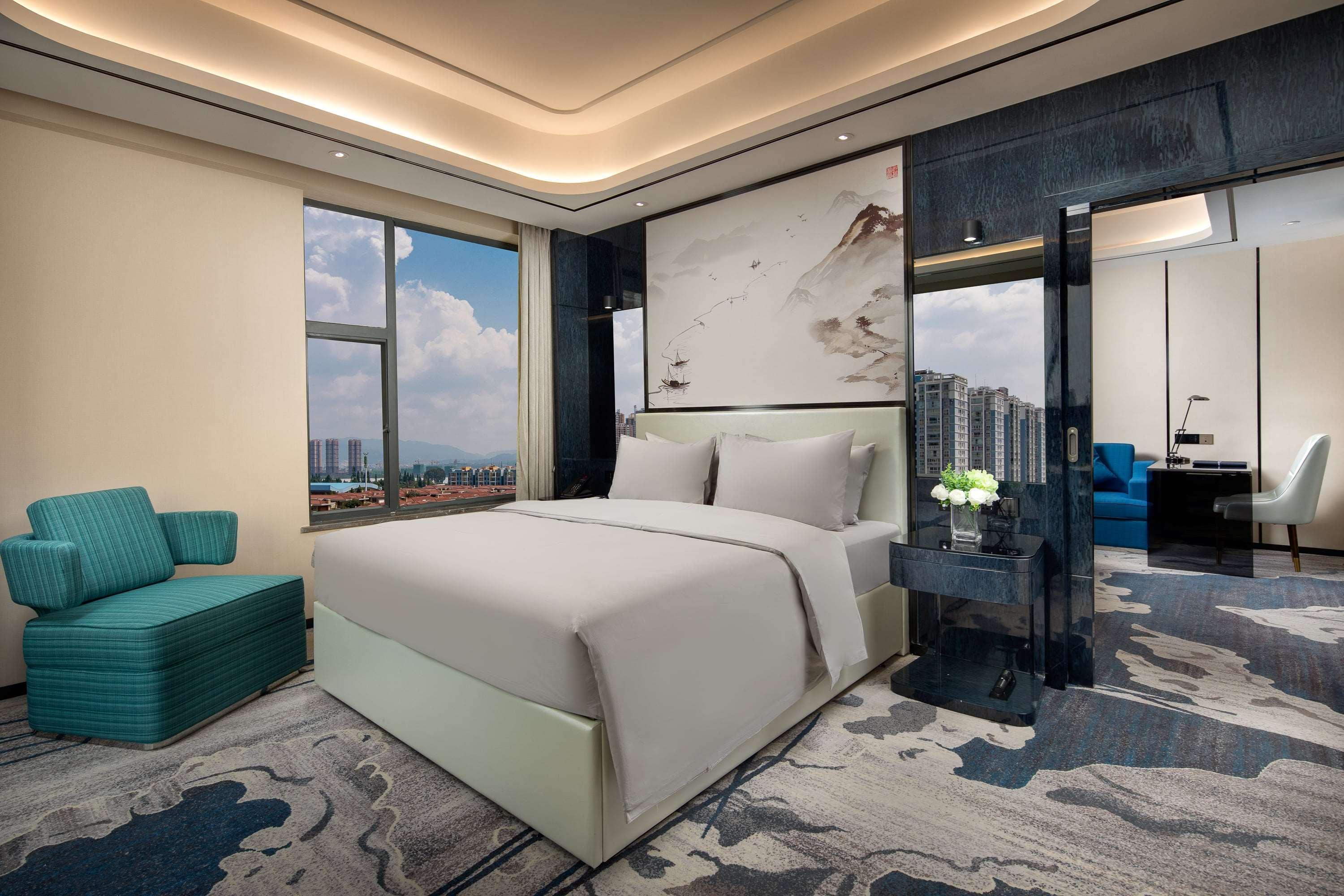 Ramada By Wyndham Mengzi Suites エクステリア 写真