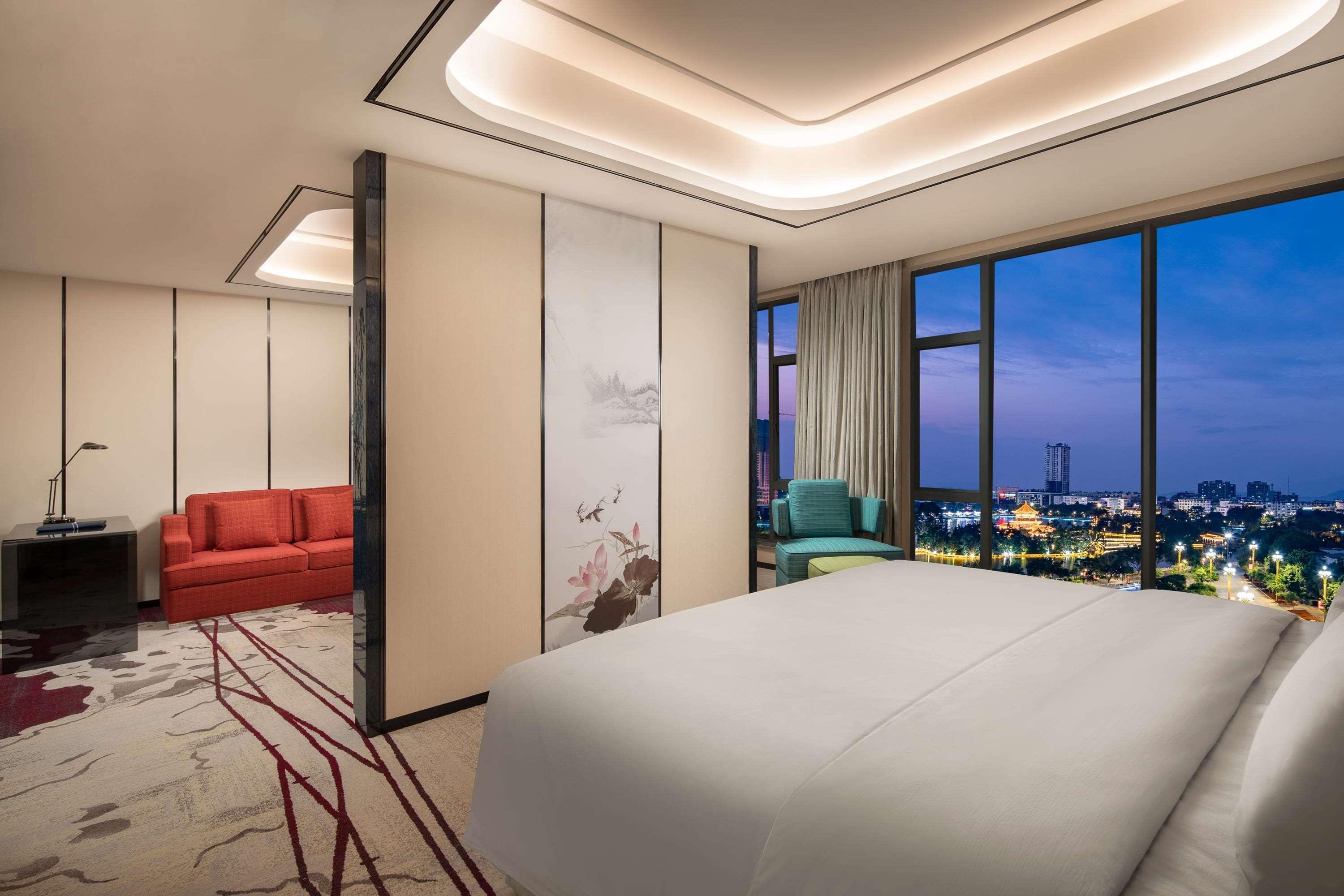 Ramada By Wyndham Mengzi Suites エクステリア 写真